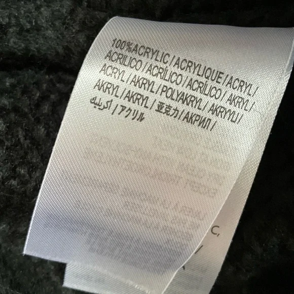 NWT FARM RIO cable-knit off shoulder sweater dress - Picture 15 of 15